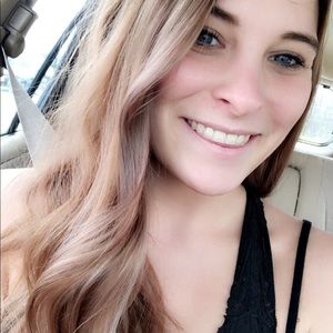 Meet your Posher, Carly